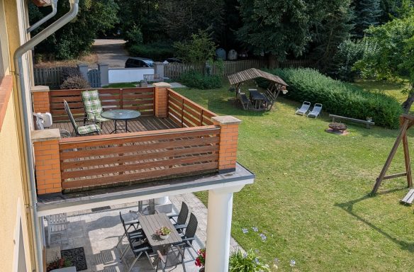 Blick auf den Südbalkon und die Terrasse Blick auf den Südbalkon und die Terrasse